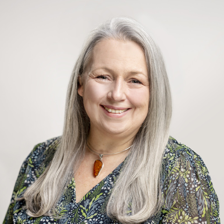 Joanne Bates photo